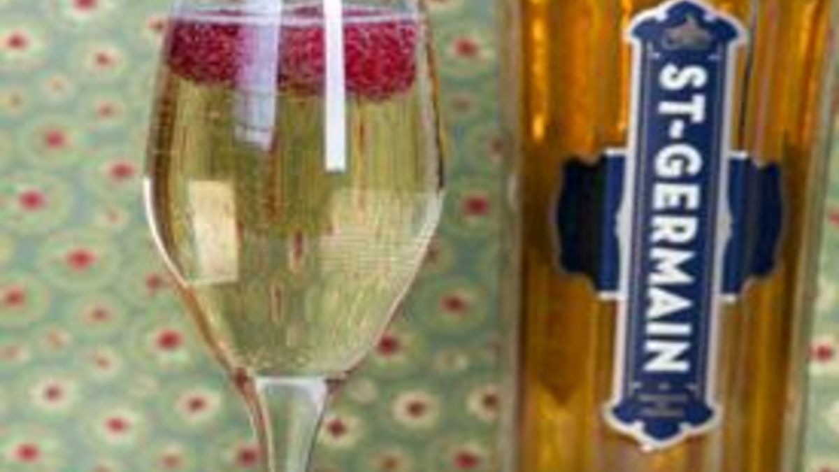 Champagne and St-Germain™