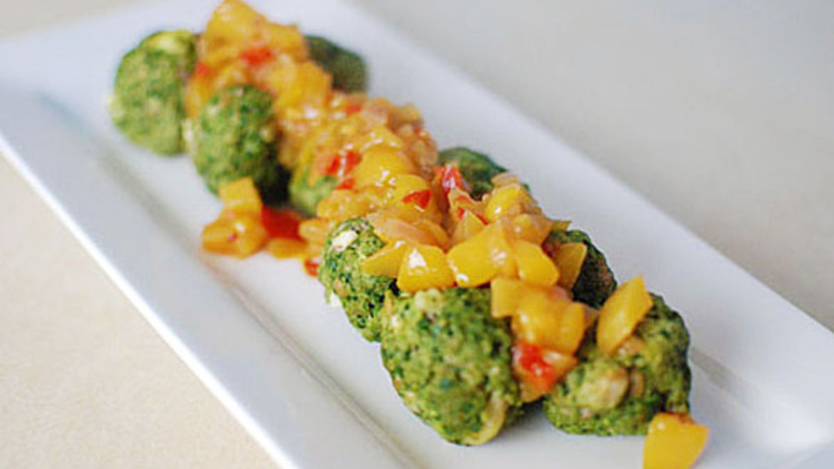 Spicy Green Pork Meatballs with a Mango Chutney