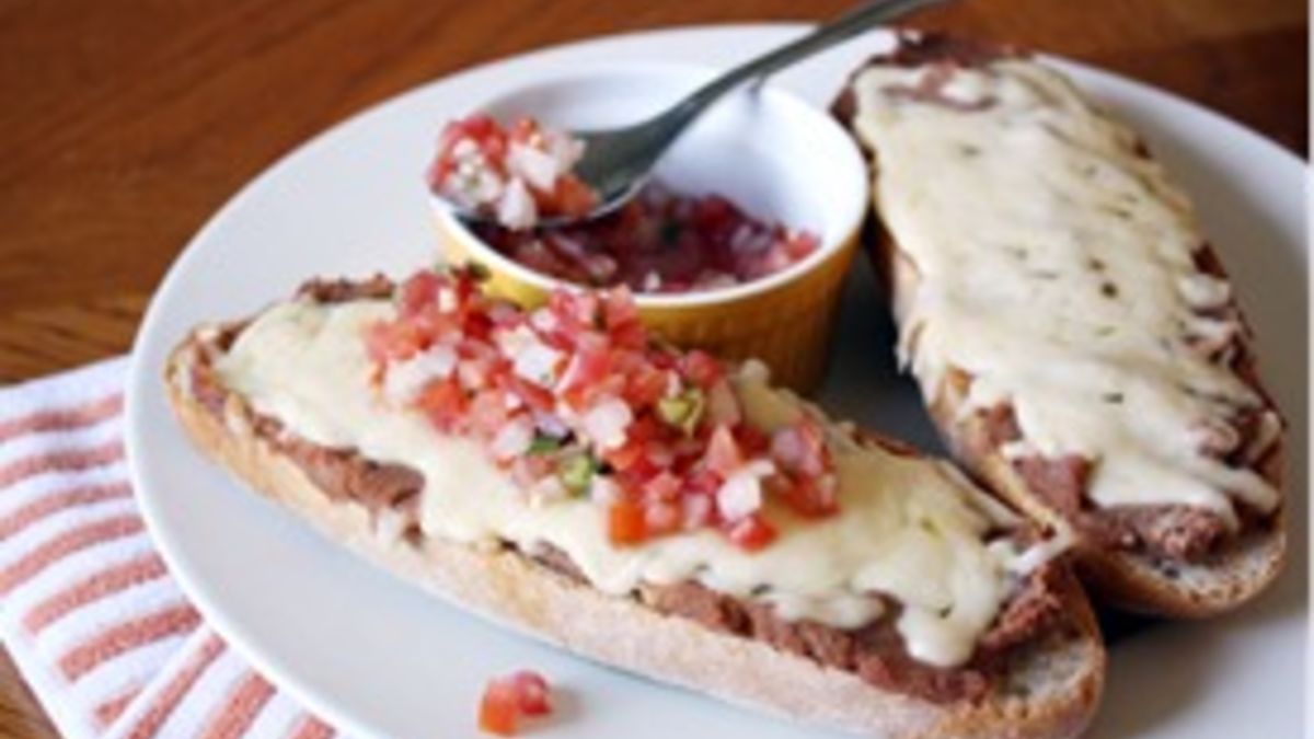 Mexican Molletes
