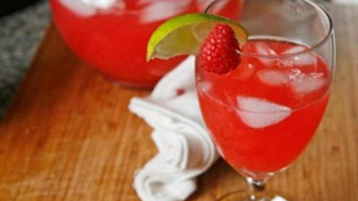 Raspberry Vanilla Bean Limeade
