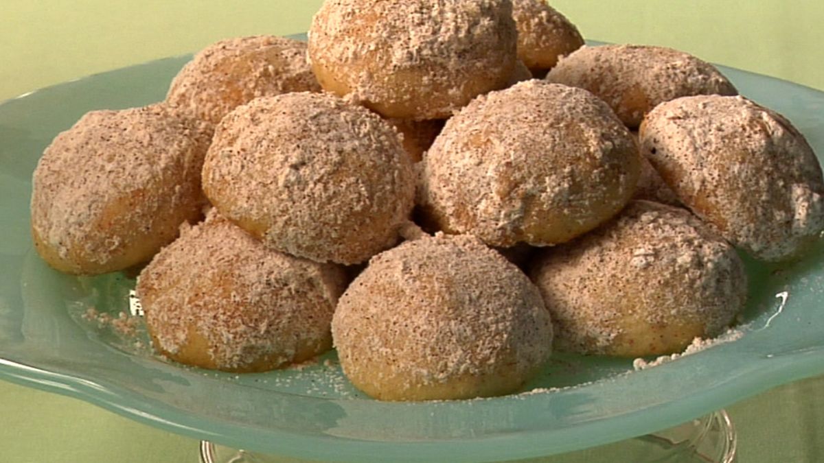 Cousin Donna's Almond Cookies