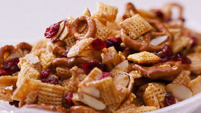 Skinny Sweet Almond Snack Mix Recipe - BettyCrocker.com