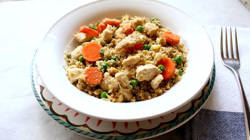 Cauliflower Arroz con Pollo Recipe - Tablespoon.com