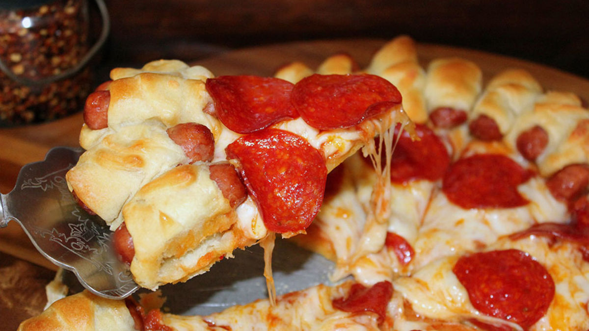 Crescent Dog Pizza