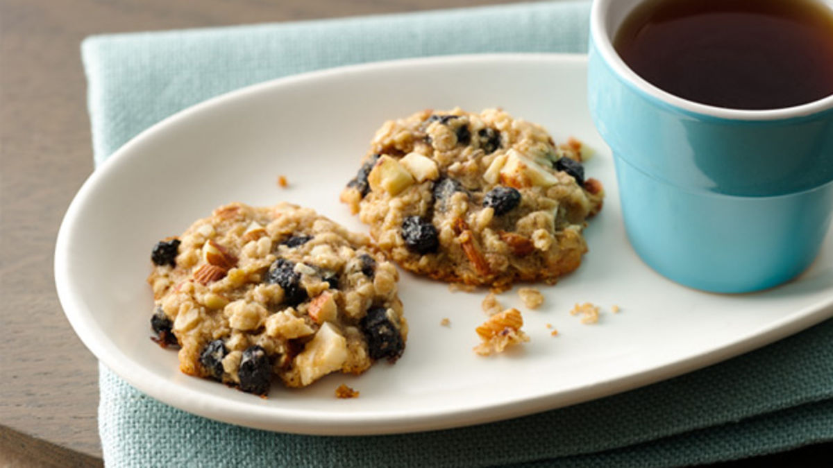 Blueberry-Almond Breakfast Cookies