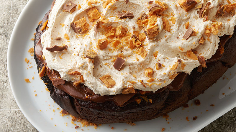 Slow Cooker Butterfinger Chocolate Poke Cake