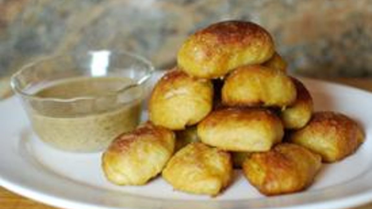 Sausage Stuffed Pretzel Bites