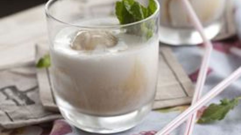White Russian Float Recipe - Tablespoon.com