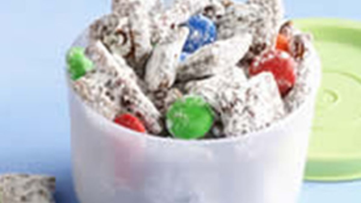 Chocolate-Peanut Butter Munchies