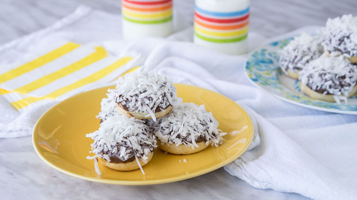 Chocolate-Coconut Bunny Tails