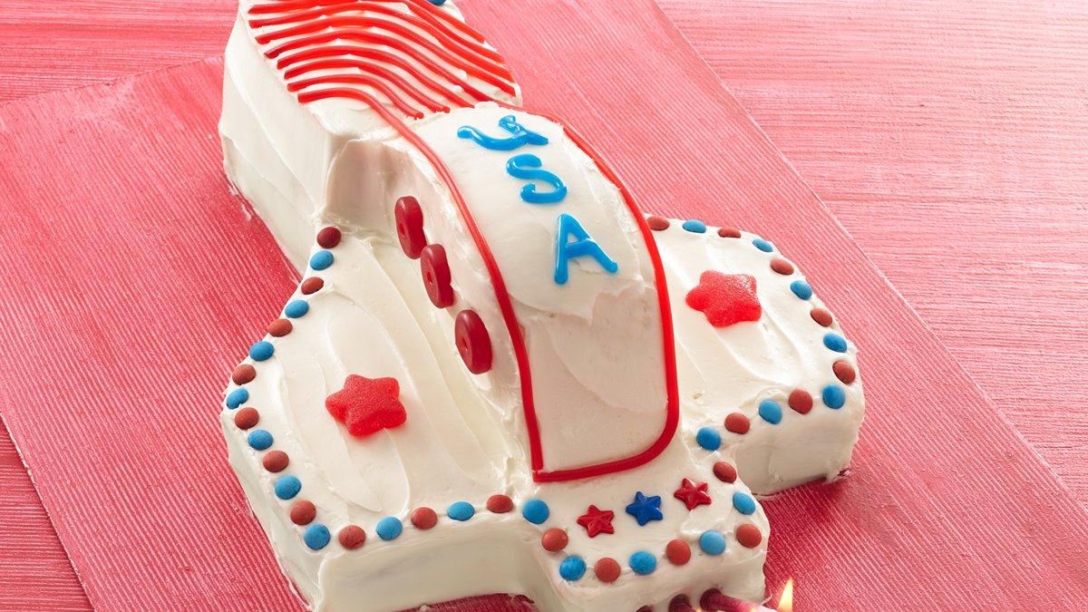 Space Shuttle Cake
