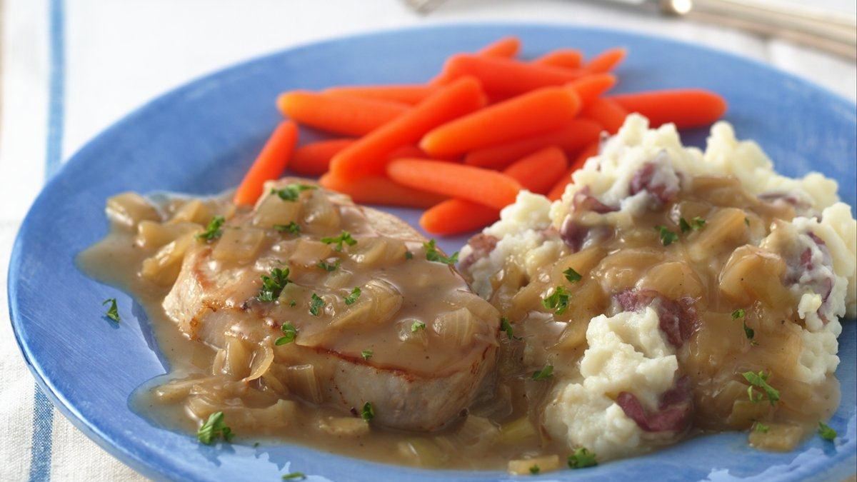 Pork Chops in Country Onion Gravy