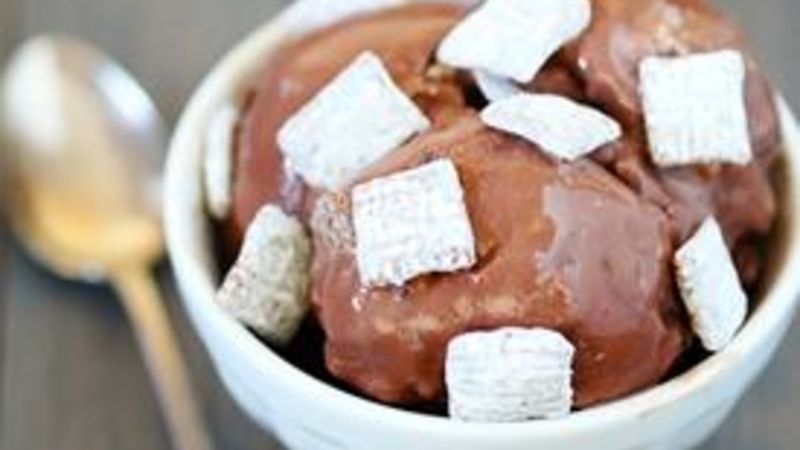 Chex™ Muddy Buddies™ Ice Cream Recipe - Tablespoon.com