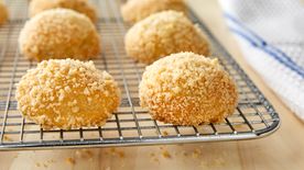 How to Make Buffalo Chicken Crescent Puffs Video