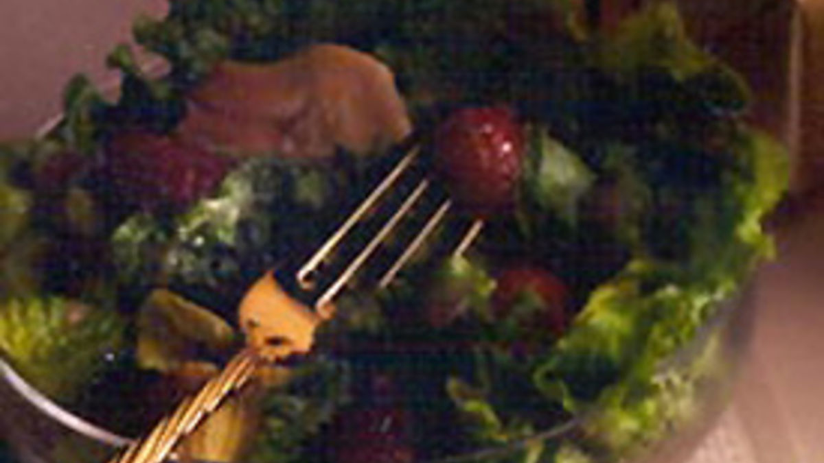 Mixed Greens with Creamy Raspberry Dressing