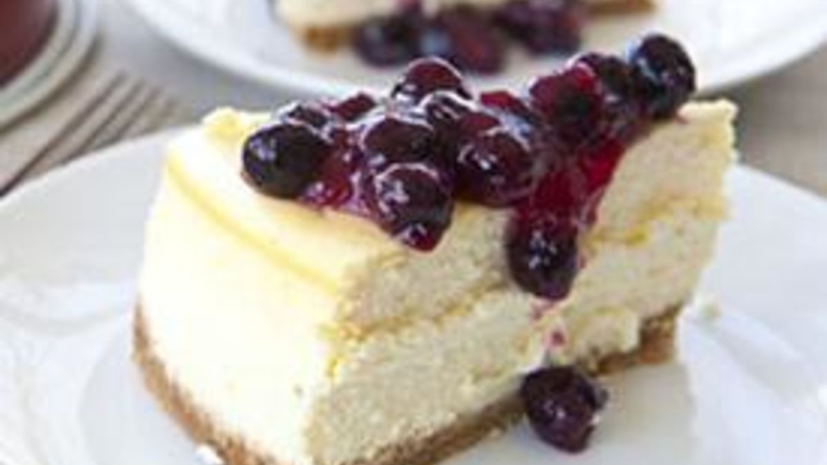Lemon Cheesecake with Blueberries