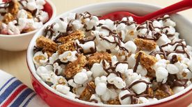 How to Make S'mores Popcorn Snack Mix Video
