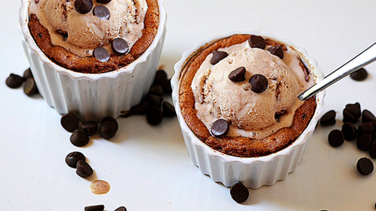 Deep Dish Chocolate Chip Cookies