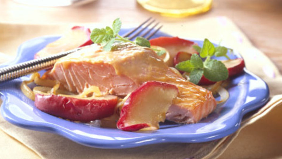 Glazed Salmon with Apples