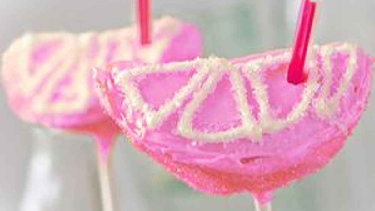 Strawberry Lemonade Cake Pops
