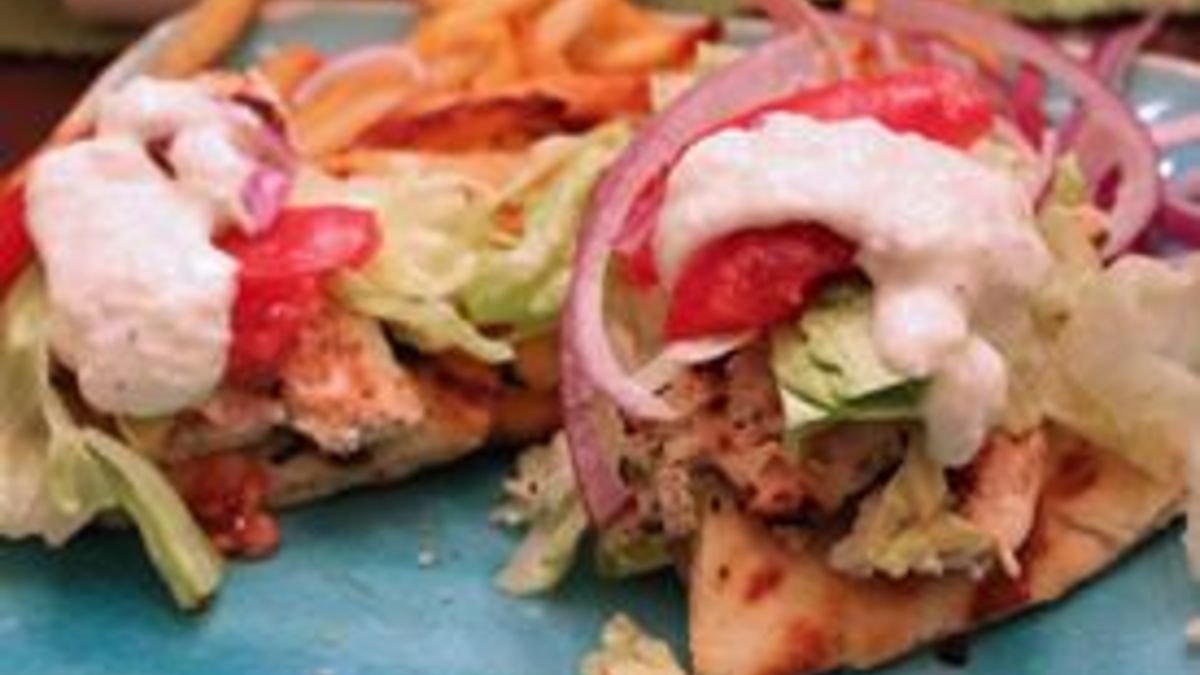 Grilled Chicken Gyros with Tzatziki Sauce
