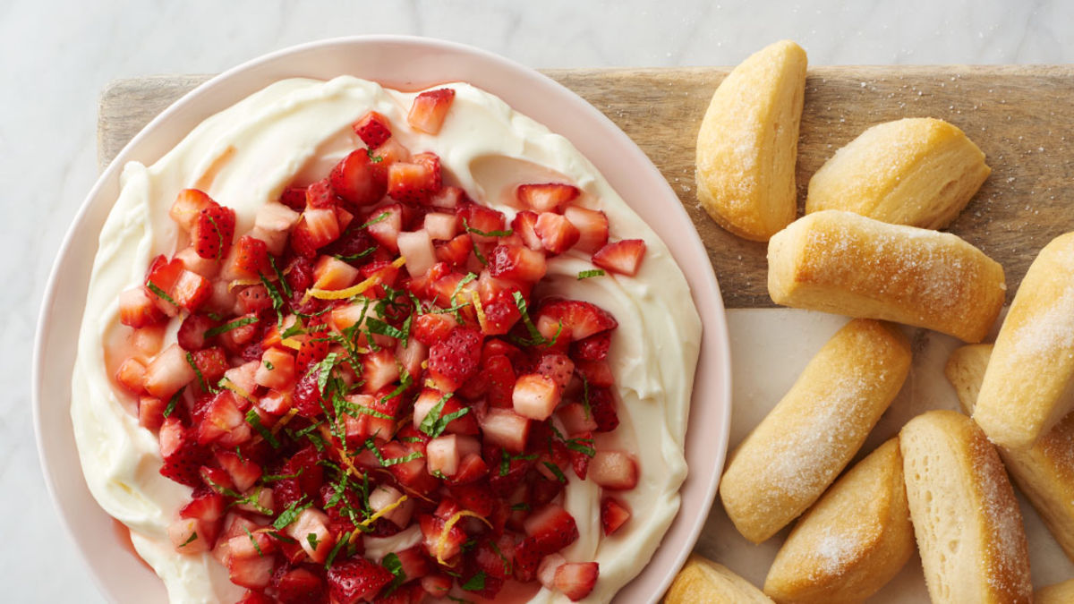 Strawberry Shortcake Dip