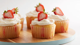 How to Make Strawberry Champagne Jello Poke Cupcakes Video
