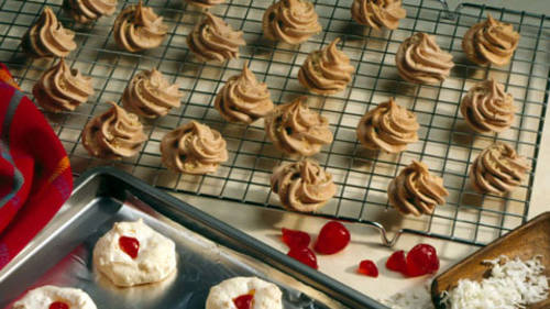 Chocolaty Meringue Stars