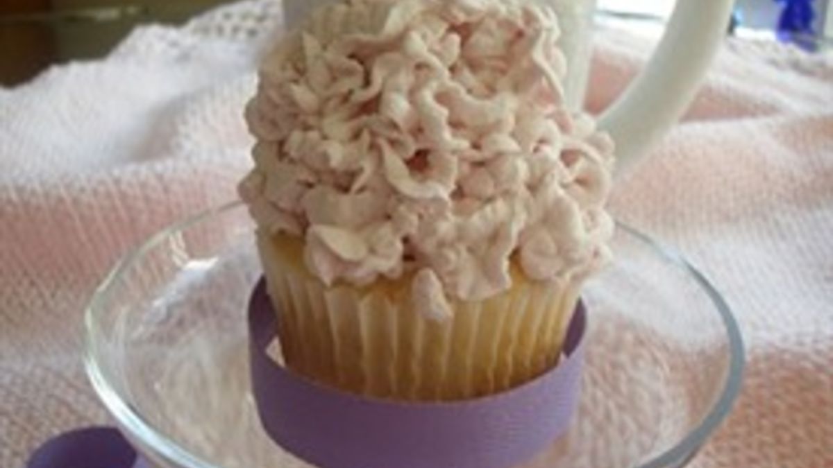 Fluffy White Fairy Cupcakes