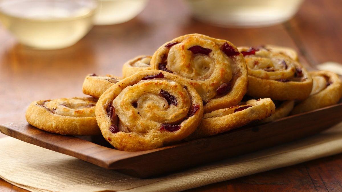 Turkey Cranberry Pinwheels