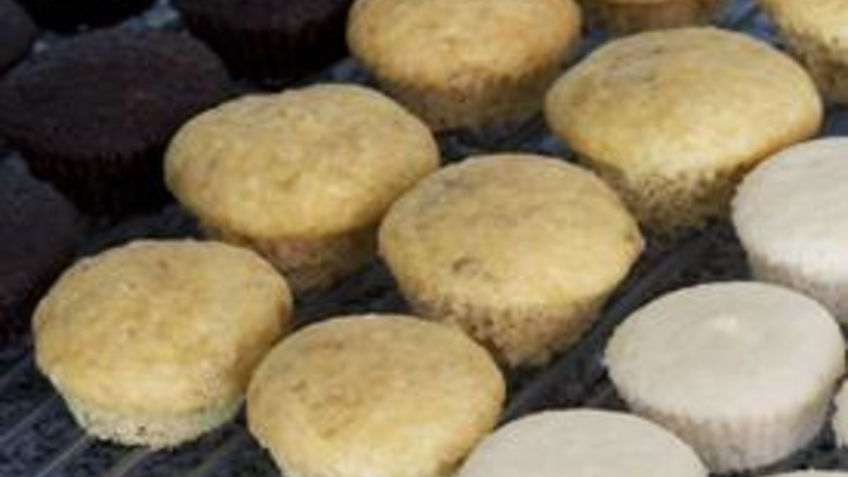 Mini Banana Cupcakes